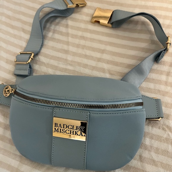 Badgeley and Mishka fanny pack belt bag crossbody - Picture 1 of 3